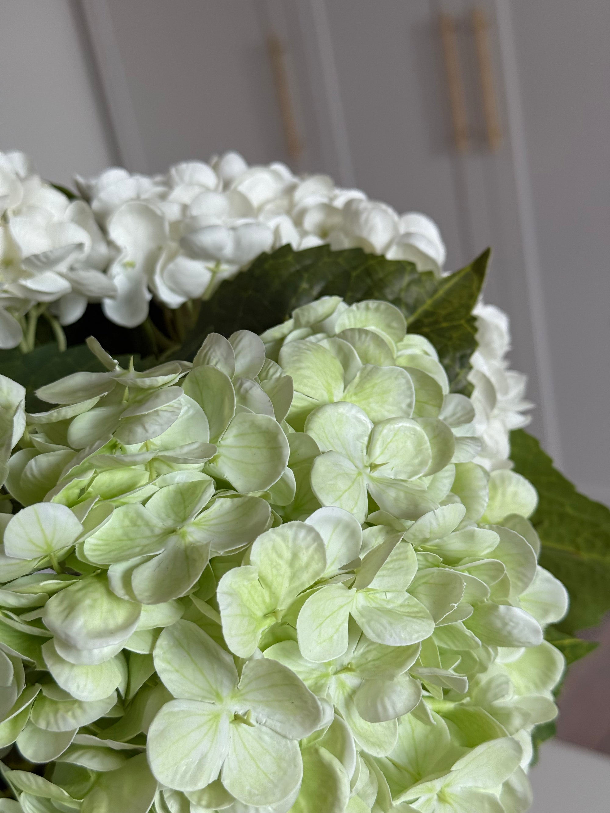 Grøn & hvid Hortensia Buket
