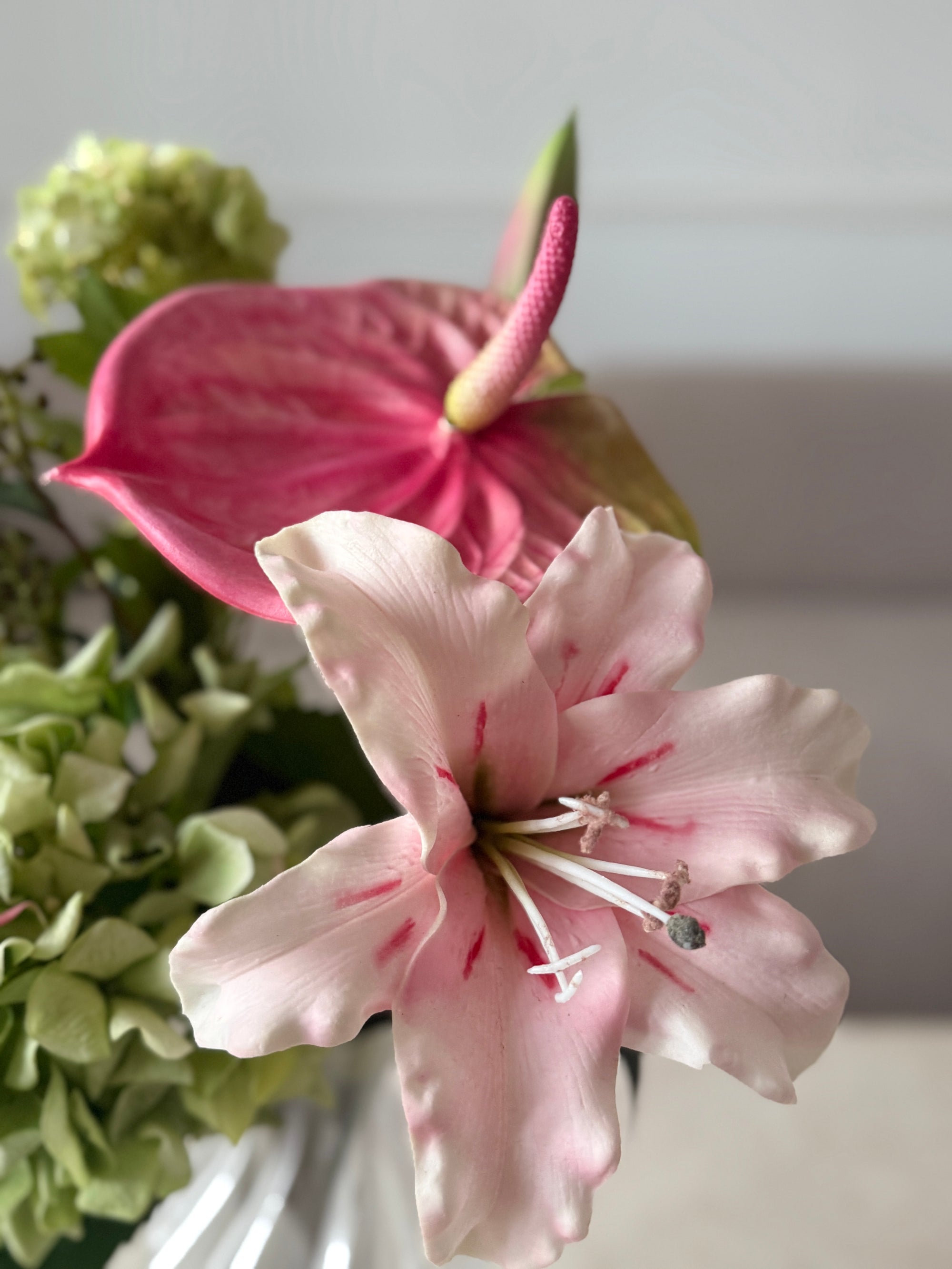 Petal Glow Buket