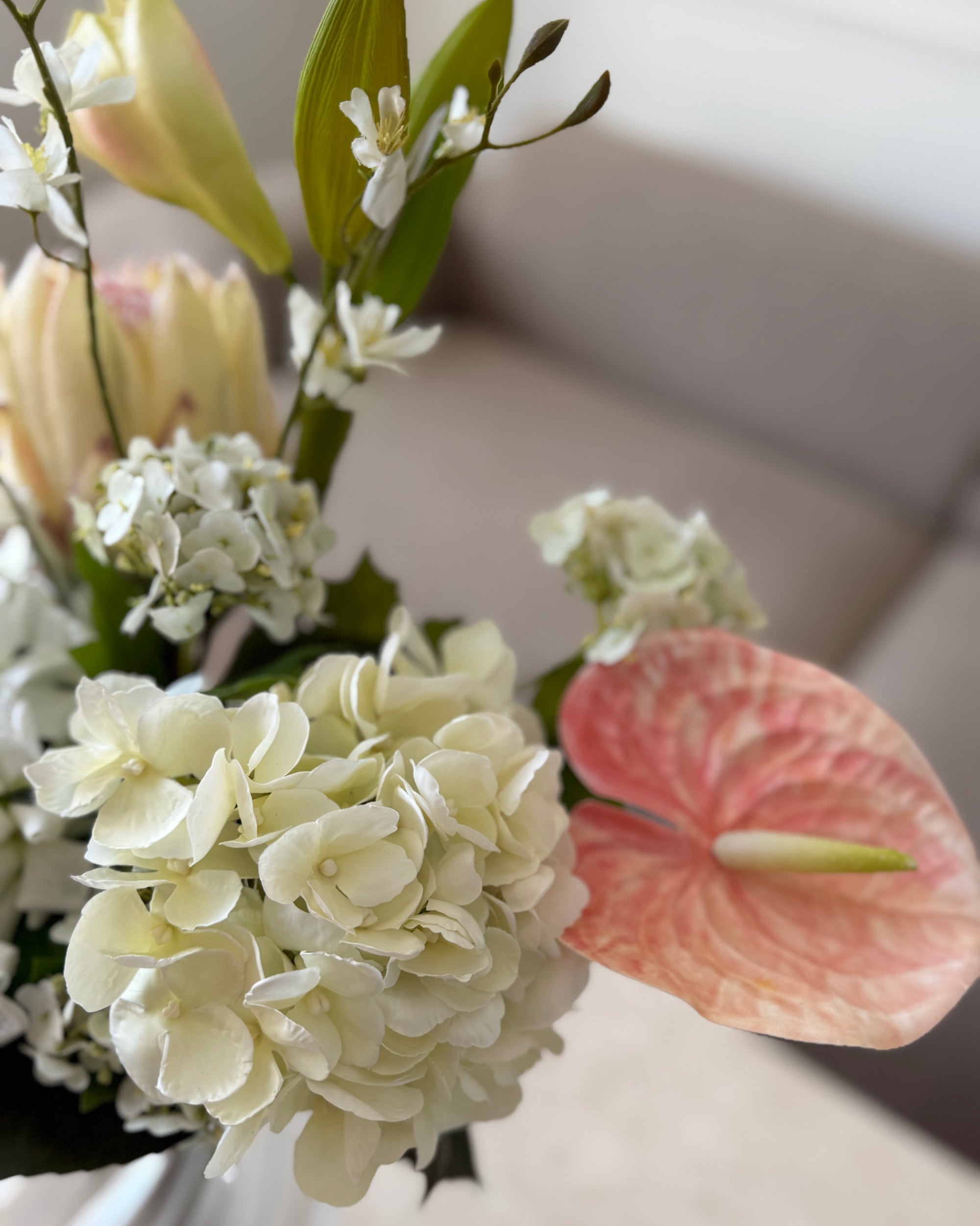 Dusky Protea Buket