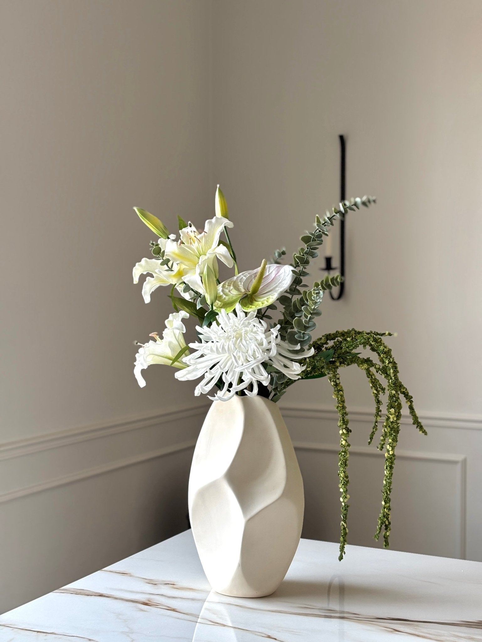 Ivory Cascade Buket - Rare Copenhagen